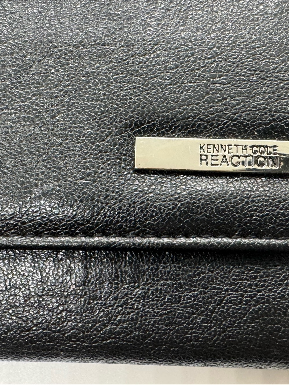 Kenneth Cole Reaction Black Leather Wallet with Polished Logo Bar